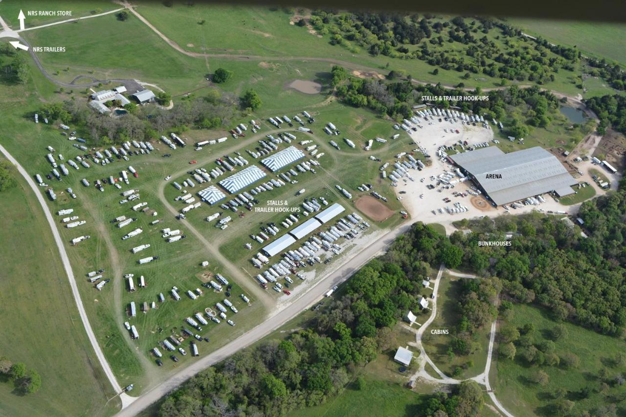 Nrs Event Center & Guest Ranch Otel Decatur Dış mekan fotoğraf