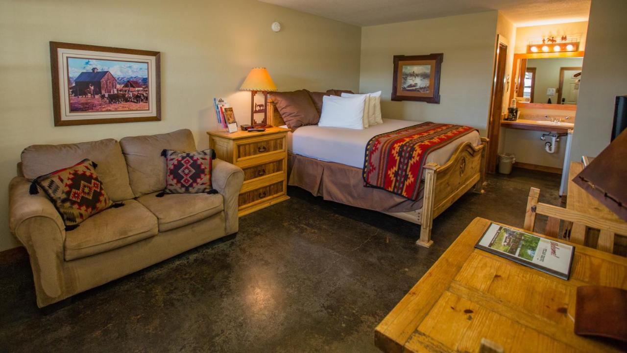 Nrs Event Center & Guest Ranch Otel Decatur Dış mekan fotoğraf