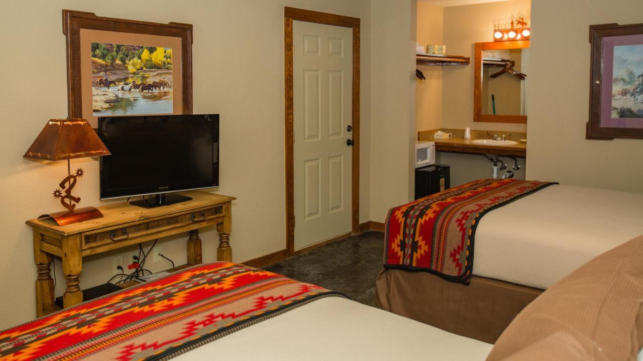 Nrs Event Center & Guest Ranch Otel Decatur Dış mekan fotoğraf