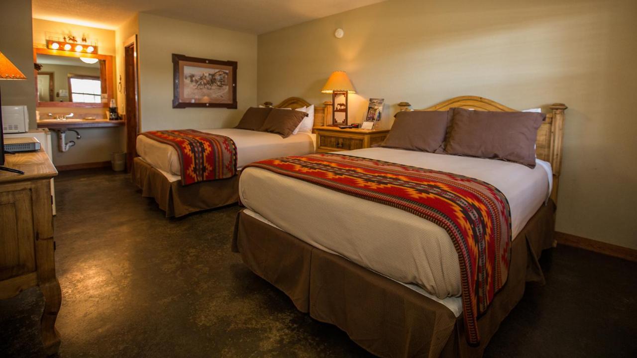 Nrs Event Center & Guest Ranch Otel Decatur Dış mekan fotoğraf